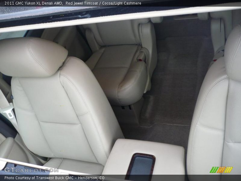 Sunroof of 2011 Yukon XL Denali AWD