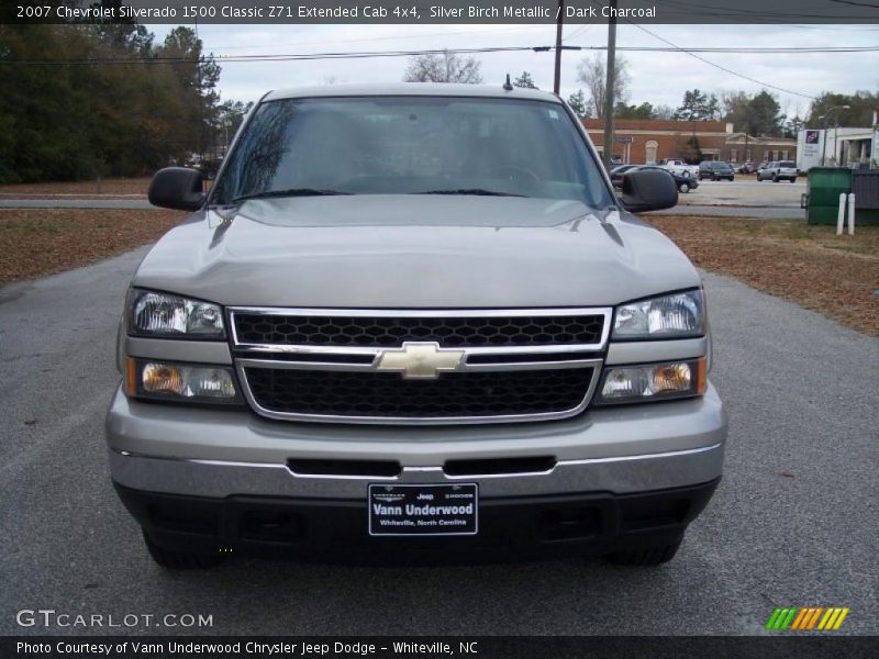 Silver Birch Metallic / Dark Charcoal 2007 Chevrolet Silverado 1500 Classic Z71 Extended Cab 4x4