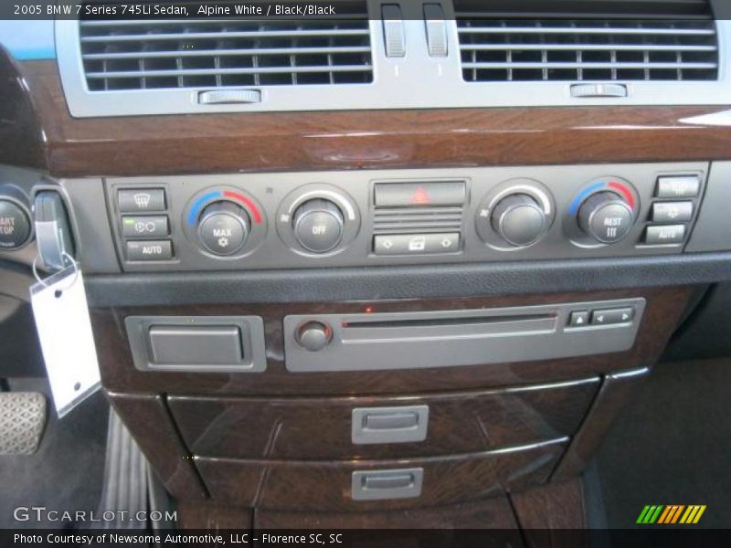 Controls of 2005 7 Series 745Li Sedan
