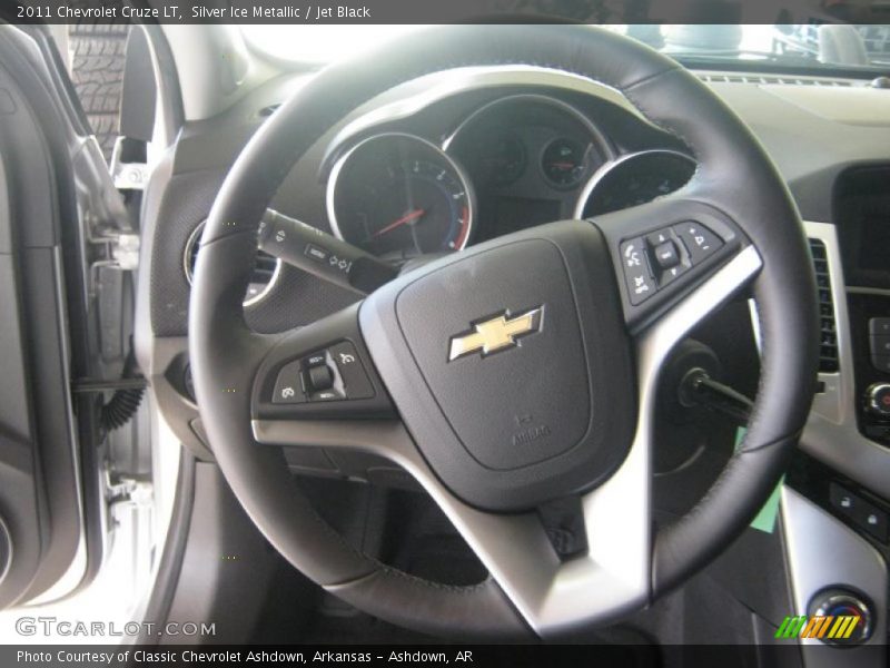 Silver Ice Metallic / Jet Black 2011 Chevrolet Cruze LT