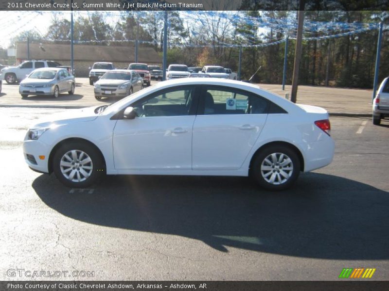 Summit White / Jet Black/Medium Titanium 2011 Chevrolet Cruze LS