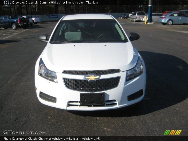 Summit White / Jet Black/Medium Titanium 2011 Chevrolet Cruze LS