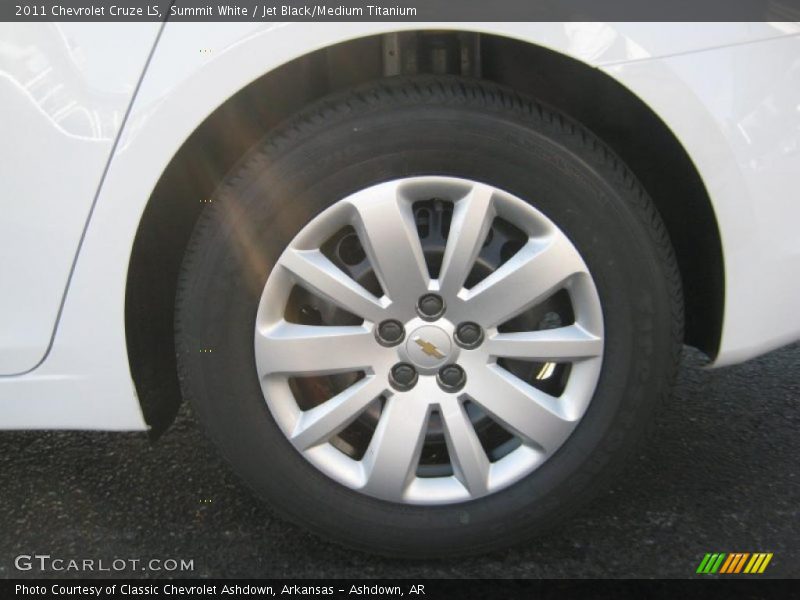  2011 Cruze LS Wheel