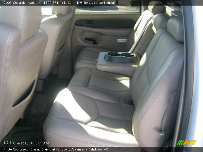 Summit White / Medium Neutral 2003 Chevrolet Avalanche 1500 Z71 4x4