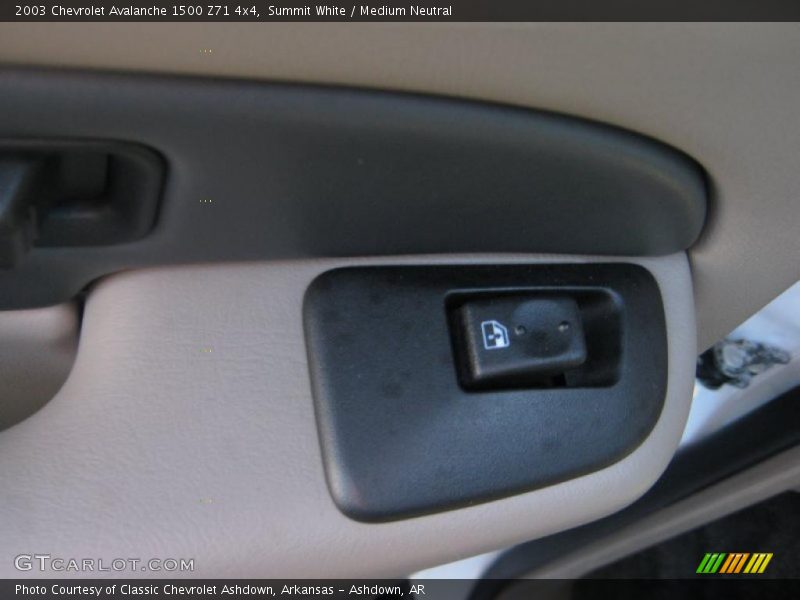 Summit White / Medium Neutral 2003 Chevrolet Avalanche 1500 Z71 4x4