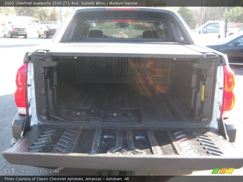 Summit White / Medium Neutral 2003 Chevrolet Avalanche 1500 Z71 4x4