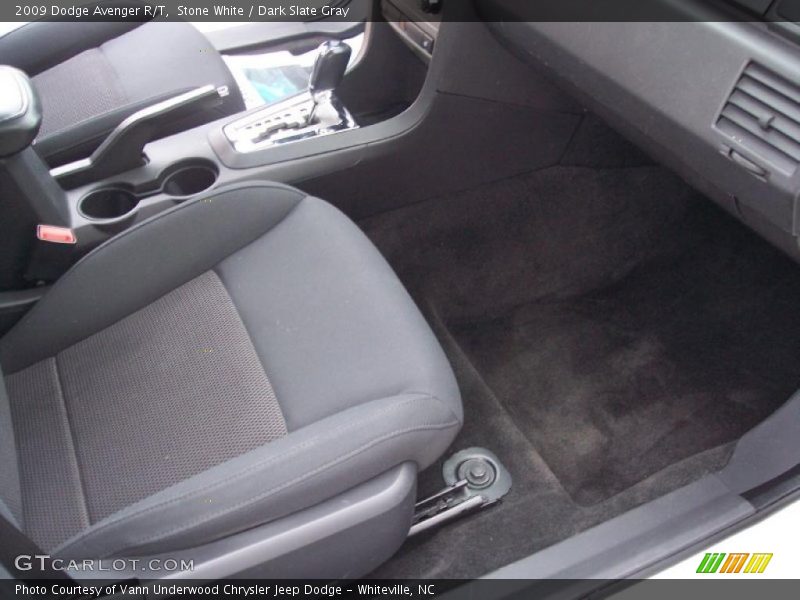 Stone White / Dark Slate Gray 2009 Dodge Avenger R/T