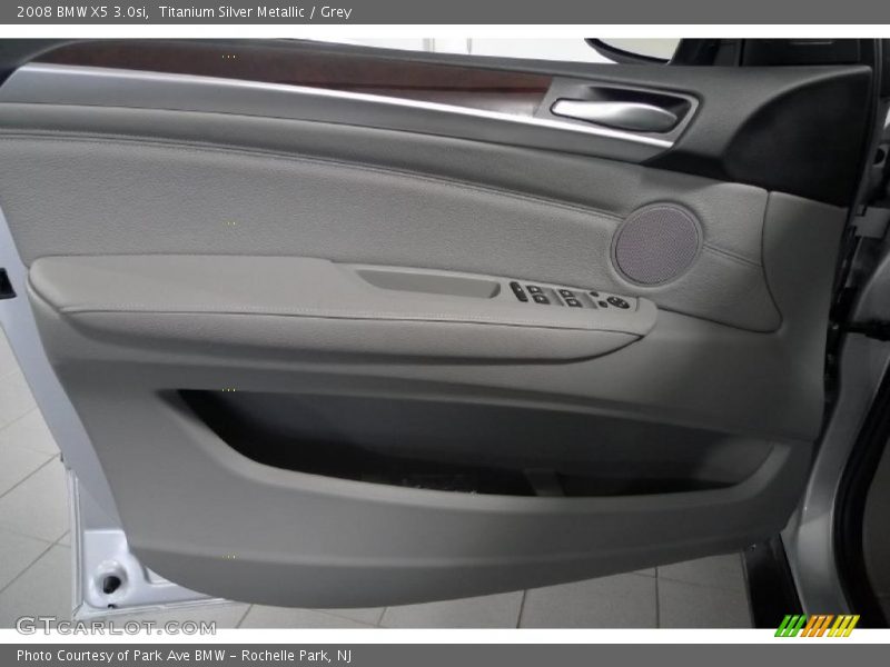 Titanium Silver Metallic / Grey 2008 BMW X5 3.0si