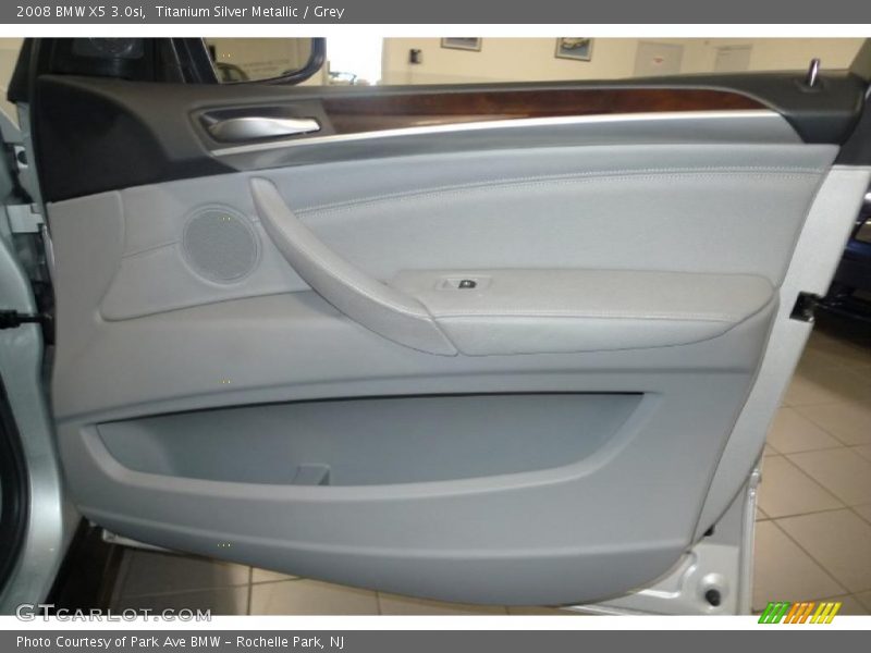 Titanium Silver Metallic / Grey 2008 BMW X5 3.0si