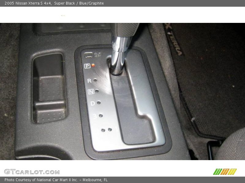 Super Black / Blue/Graphite 2005 Nissan Xterra S 4x4