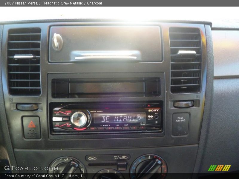 Magnetic Grey Metallic / Charcoal 2007 Nissan Versa S