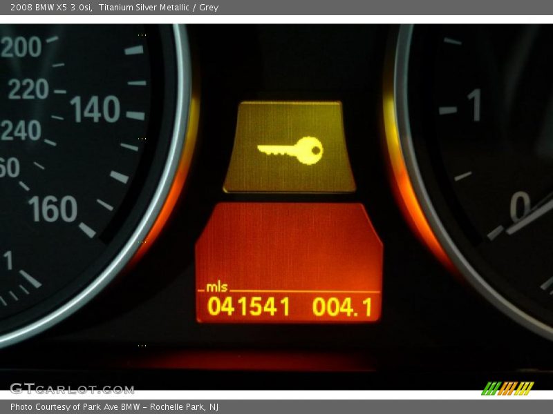 Titanium Silver Metallic / Grey 2008 BMW X5 3.0si