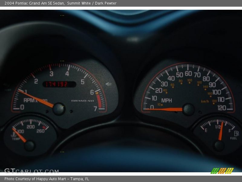 Summit White / Dark Pewter 2004 Pontiac Grand Am SE Sedan