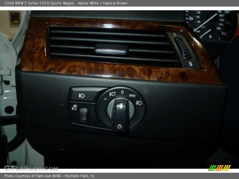 Alpine White / Natural Brown 2008 BMW 5 Series 535xi Sports Wagon