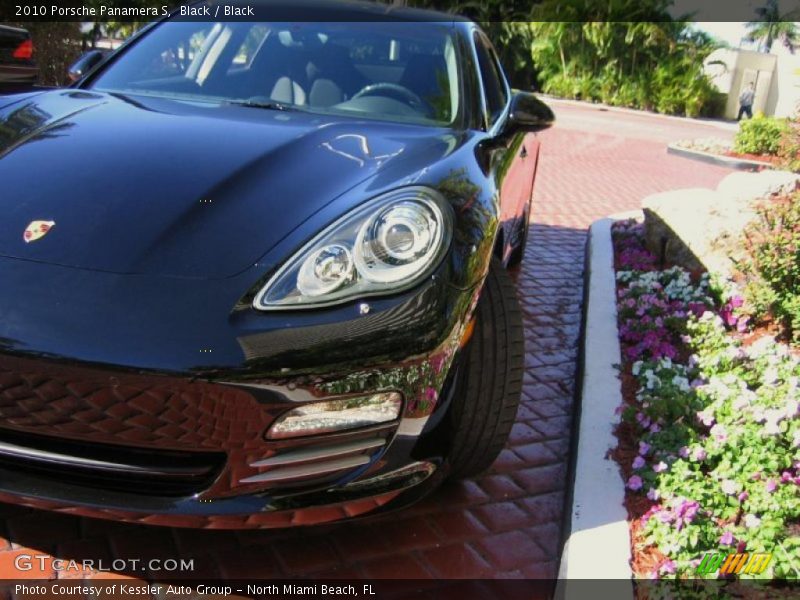 Black / Black 2010 Porsche Panamera S