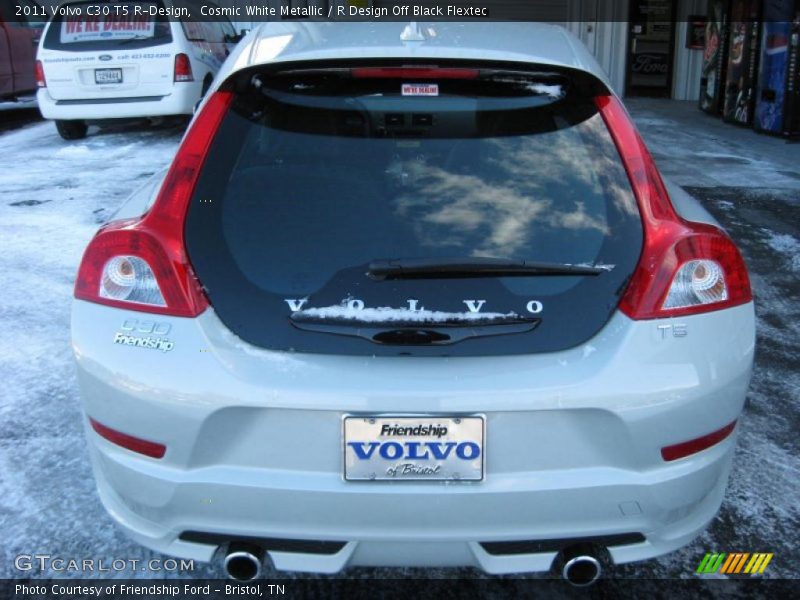 Cosmic White Metallic / R Design Off Black Flextec 2011 Volvo C30 T5 R-Design