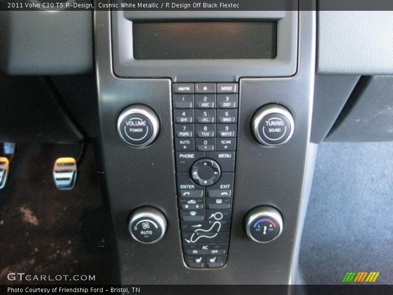 Cosmic White Metallic / R Design Off Black Flextec 2011 Volvo C30 T5 R-Design