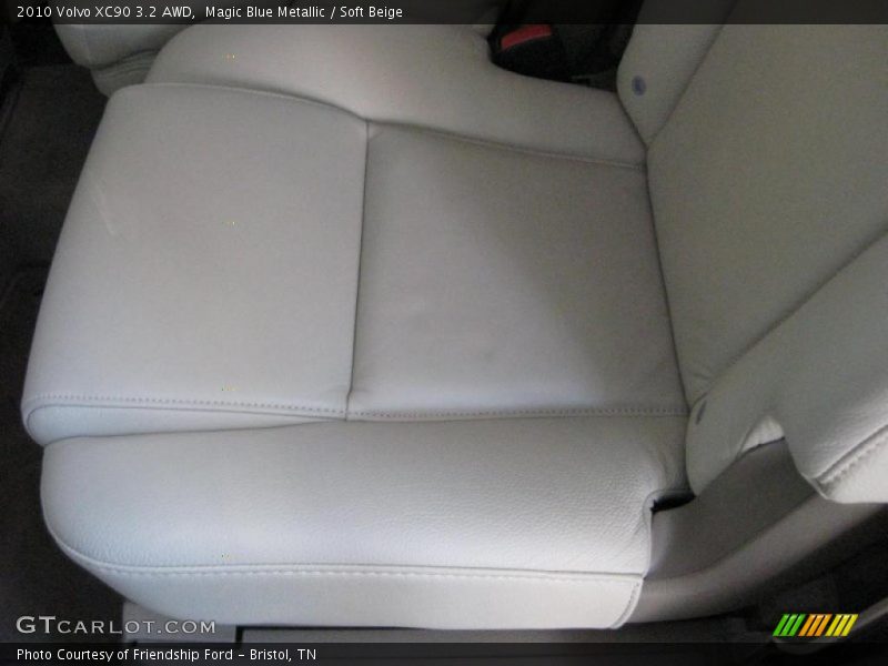 Magic Blue Metallic / Soft Beige 2010 Volvo XC90 3.2 AWD
