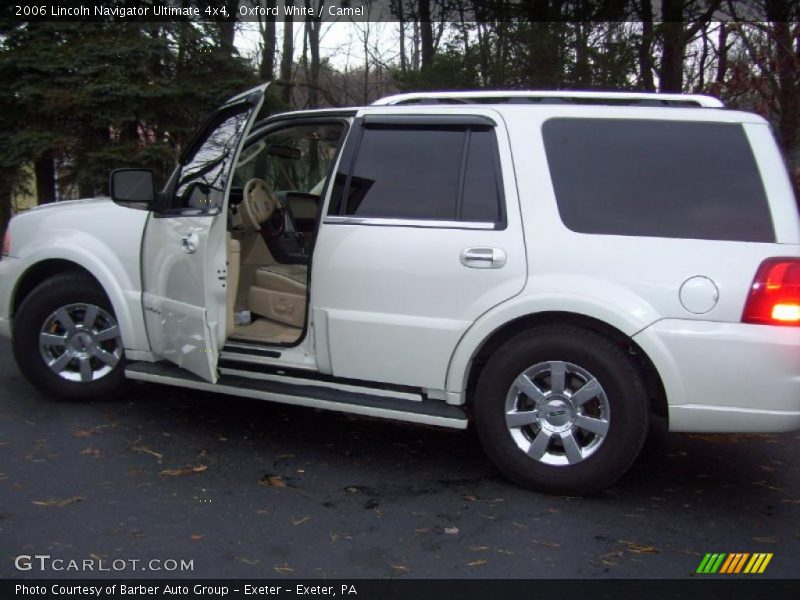Oxford White / Camel 2006 Lincoln Navigator Ultimate 4x4