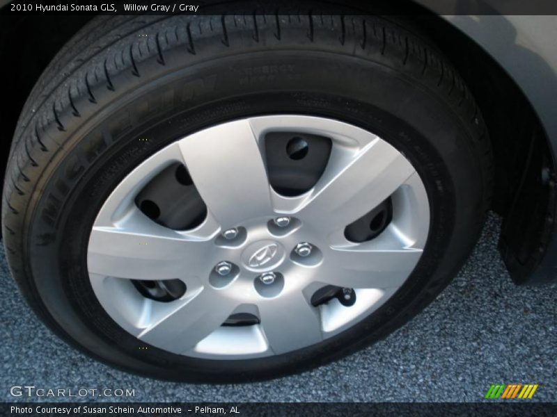 Willow Gray / Gray 2010 Hyundai Sonata GLS