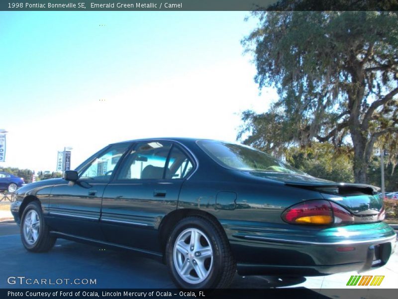 Emerald Green Metallic / Camel 1998 Pontiac Bonneville SE