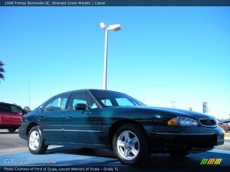 Emerald Green Metallic / Camel 1998 Pontiac Bonneville SE