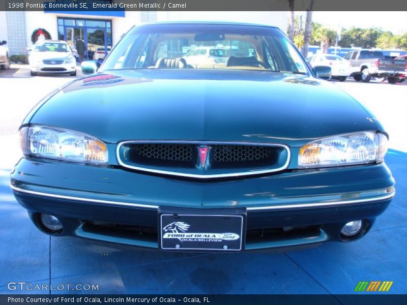 Emerald Green Metallic / Camel 1998 Pontiac Bonneville SE