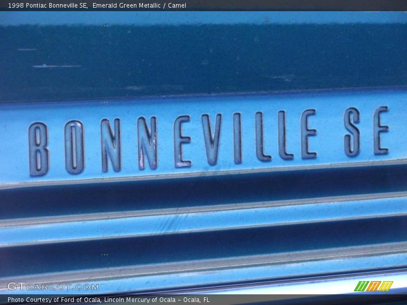 Emerald Green Metallic / Camel 1998 Pontiac Bonneville SE