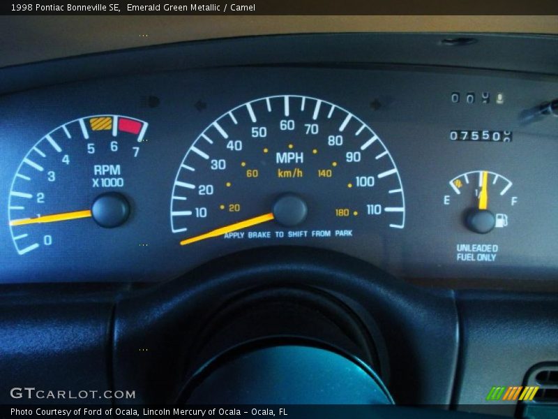 Emerald Green Metallic / Camel 1998 Pontiac Bonneville SE