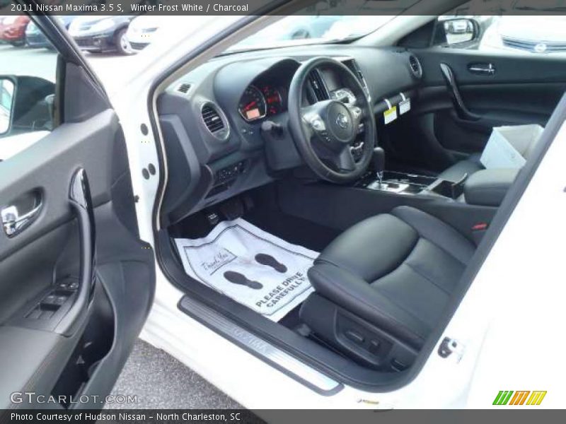  2011 Maxima 3.5 S Charcoal Interior