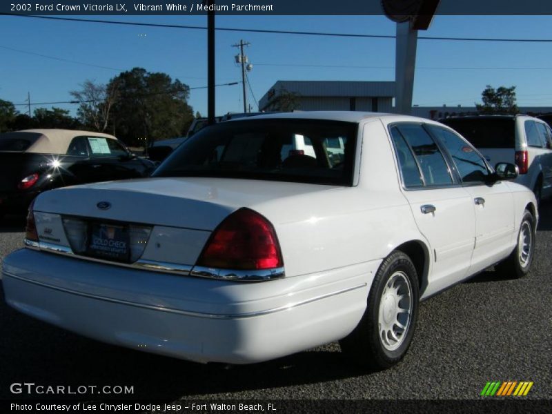 Vibrant White / Medium Parchment 2002 Ford Crown Victoria LX