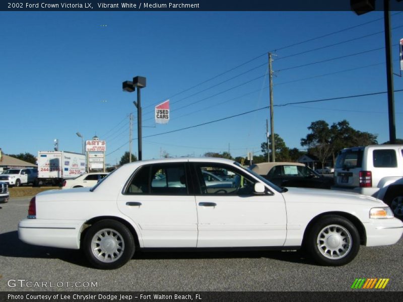 Vibrant White / Medium Parchment 2002 Ford Crown Victoria LX