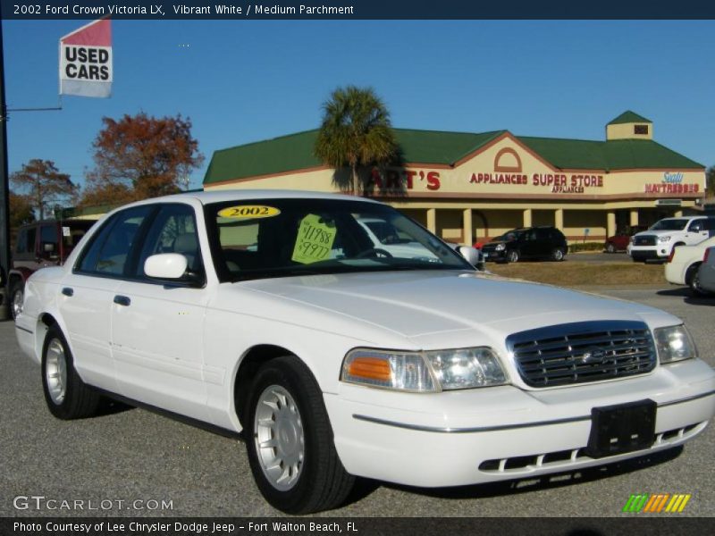 Vibrant White / Medium Parchment 2002 Ford Crown Victoria LX