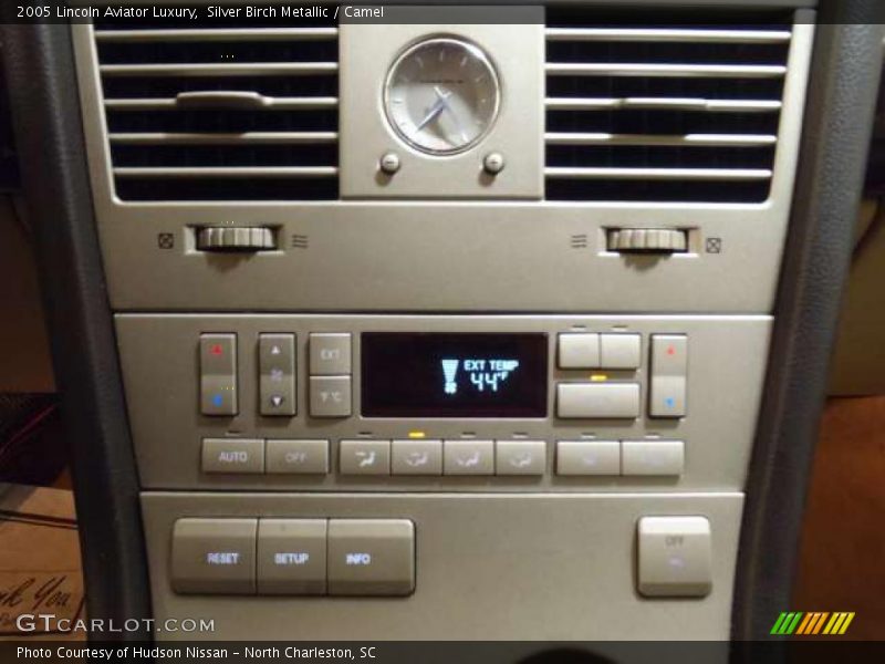 Silver Birch Metallic / Camel 2005 Lincoln Aviator Luxury