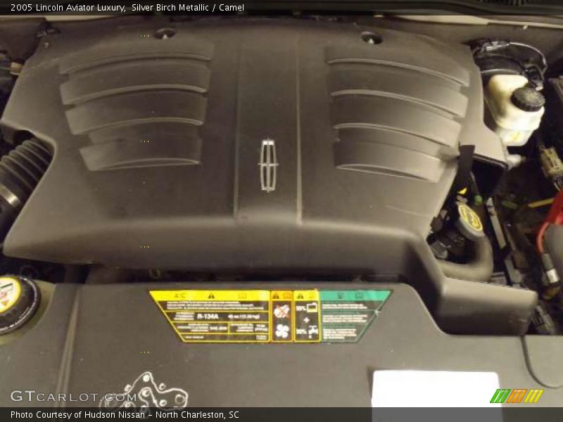 Silver Birch Metallic / Camel 2005 Lincoln Aviator Luxury