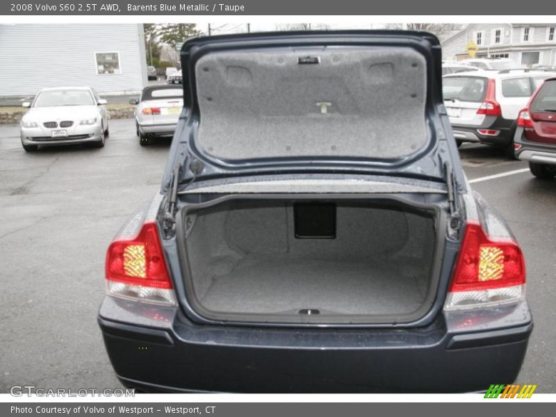  2008 S60 2.5T AWD Trunk