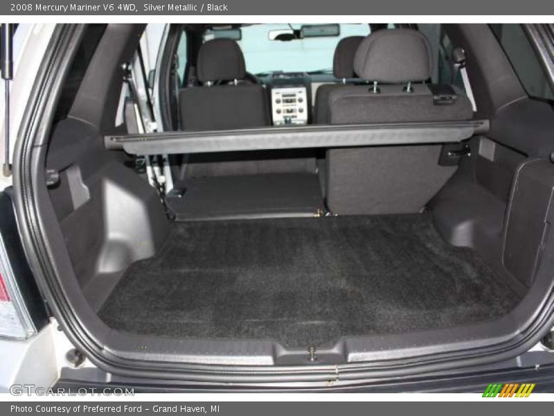  2008 Mariner V6 4WD Trunk