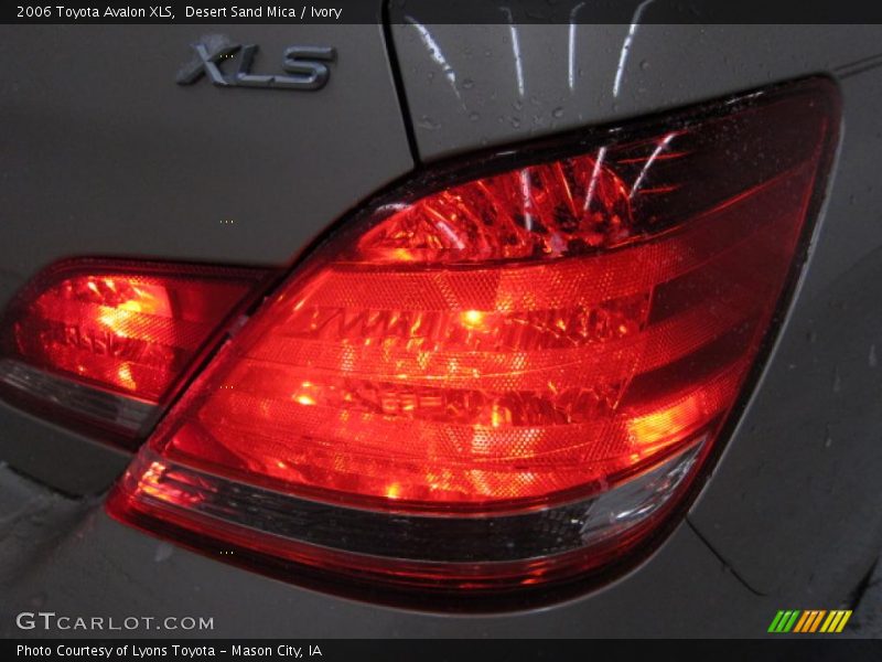Desert Sand Mica / Ivory 2006 Toyota Avalon XLS