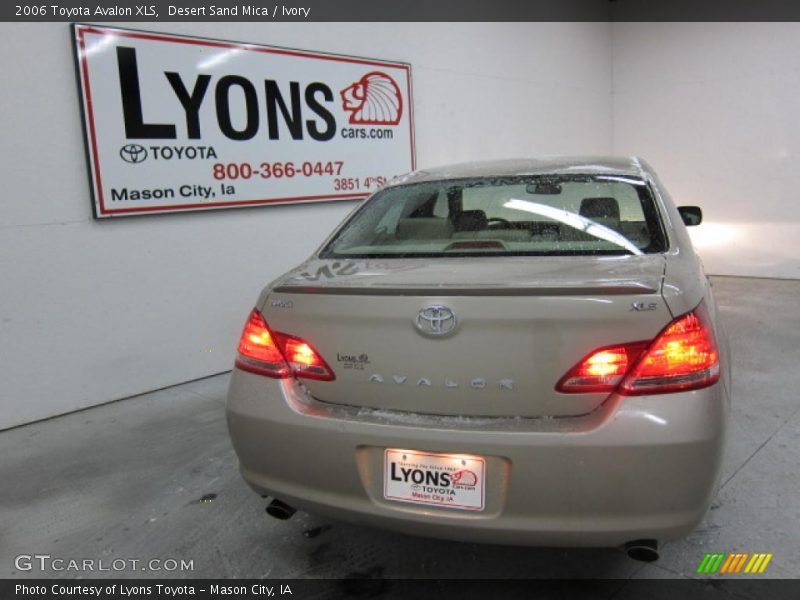 Desert Sand Mica / Ivory 2006 Toyota Avalon XLS