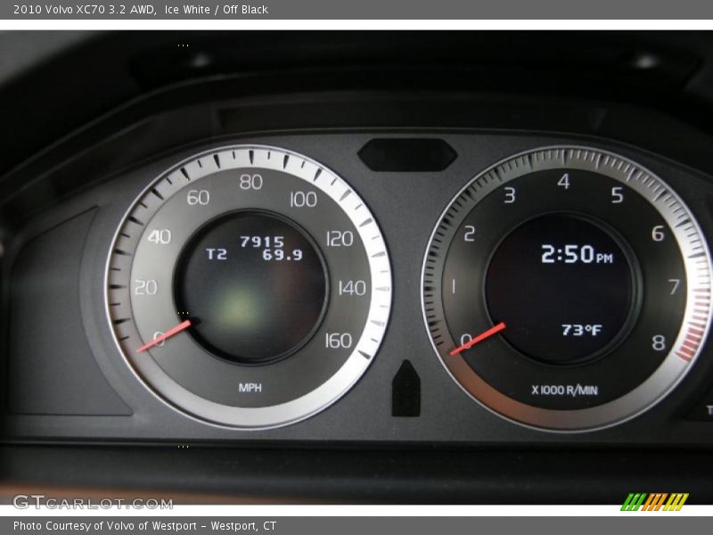  2010 XC70 3.2 AWD 3.2 AWD Gauges
