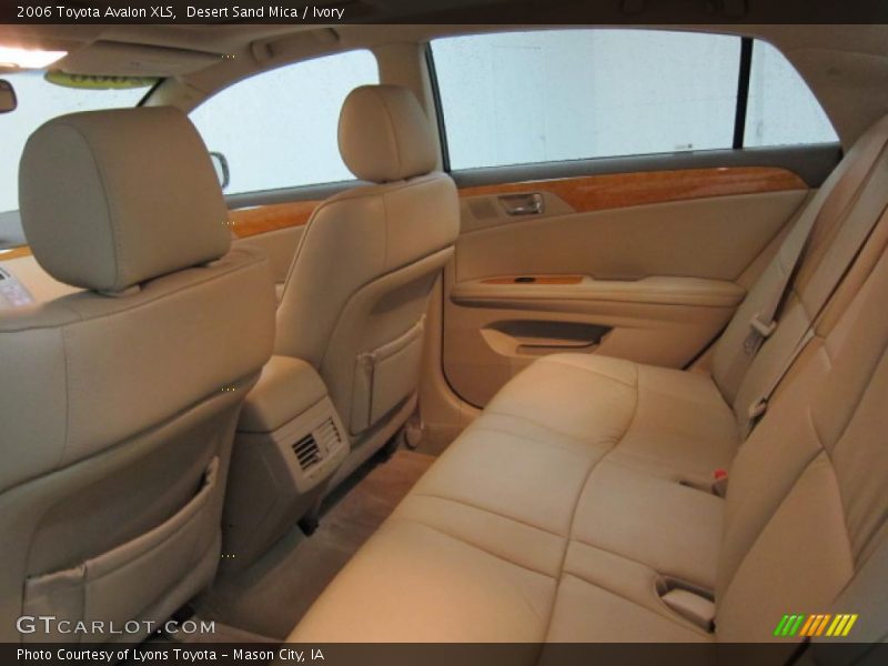 Desert Sand Mica / Ivory 2006 Toyota Avalon XLS
