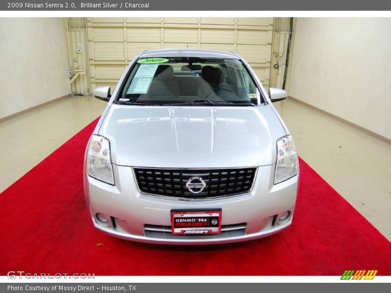 Brilliant Silver / Charcoal 2009 Nissan Sentra 2.0