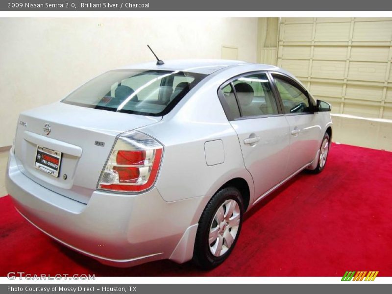 Brilliant Silver / Charcoal 2009 Nissan Sentra 2.0