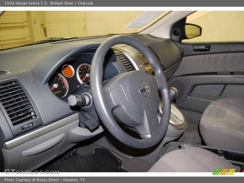 Brilliant Silver / Charcoal 2009 Nissan Sentra 2.0