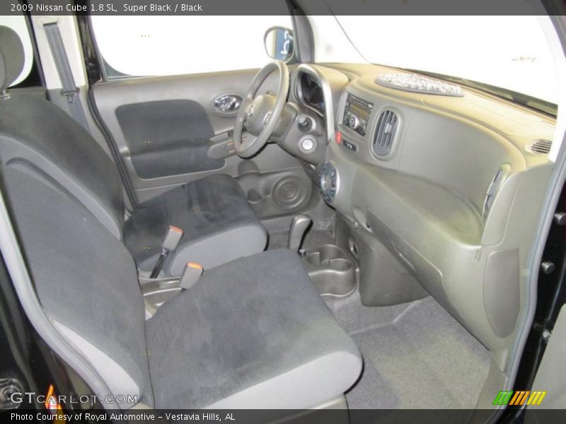  2009 Cube 1.8 SL Black Interior