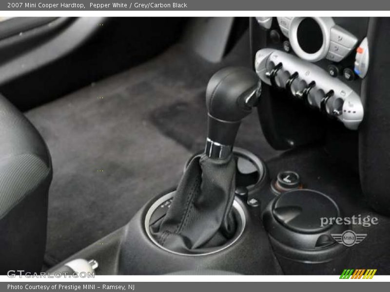 Pepper White / Grey/Carbon Black 2007 Mini Cooper Hardtop