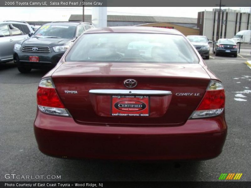 Salsa Red Pearl / Stone Gray 2006 Toyota Camry LE