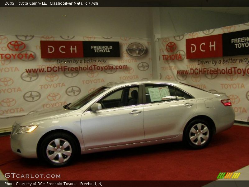 Classic Silver Metallic / Ash 2009 Toyota Camry LE