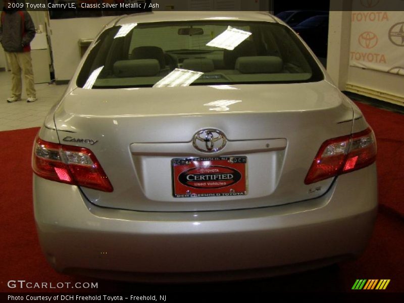 Classic Silver Metallic / Ash 2009 Toyota Camry LE