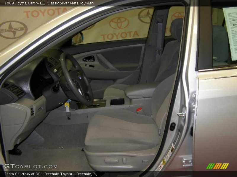 Classic Silver Metallic / Ash 2009 Toyota Camry LE